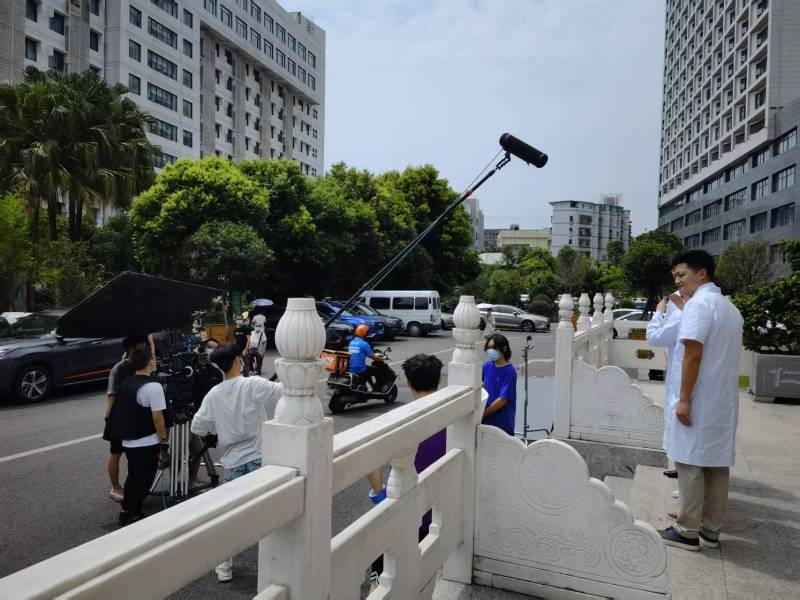 双城市广告片拍摄公司低成本实现高规格制作的诀窍